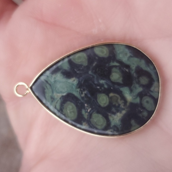 New Gold Wrapped Kambaba Jasper Teardrop Unisex Pendant. - Picture 4 of 12